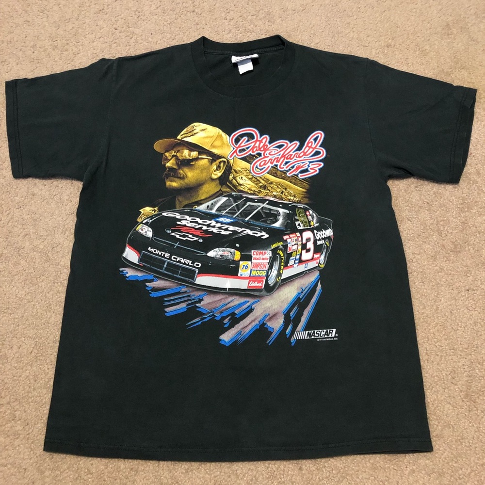 MENS. Size Large, Dale Earnhardt NASCAR t-shirt
